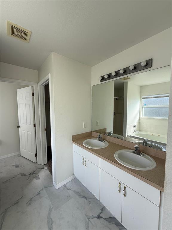 Building Photo - 24 Sawfish Ct