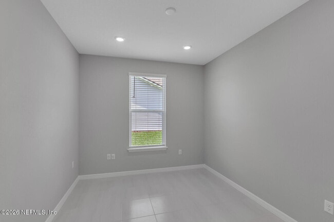 Building Photo - 351 Beechnut Cir