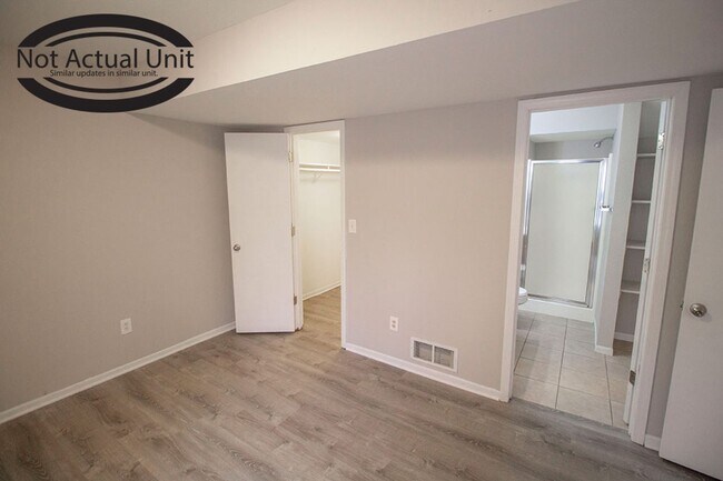 Building Photo - 1604-1606 Citadel Dr.