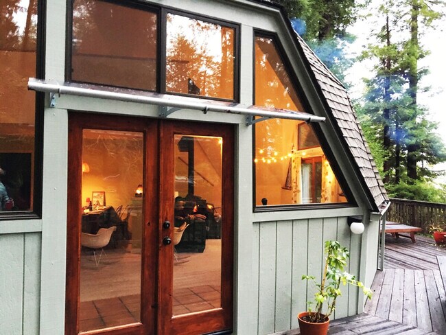 Building Photo - 1785 Austin Creek Rd