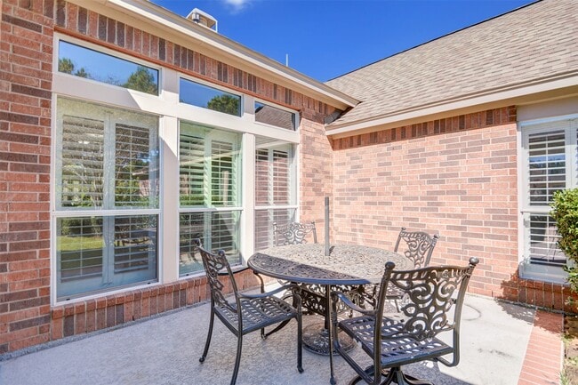 Building Photo - 3223 Logan Crest Ct