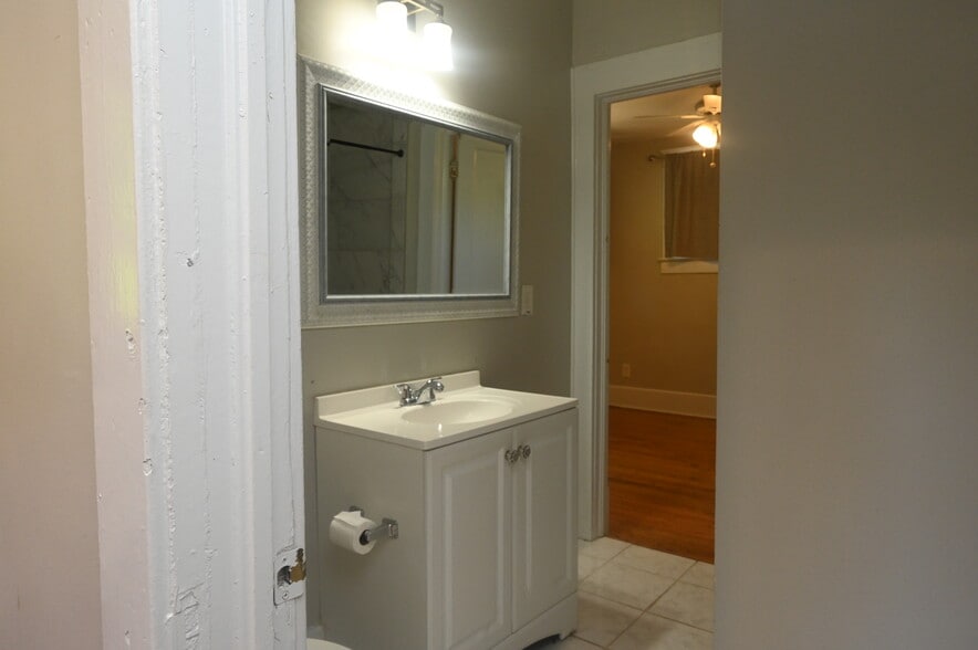 Building Photo - 309 Dargan Pl SW