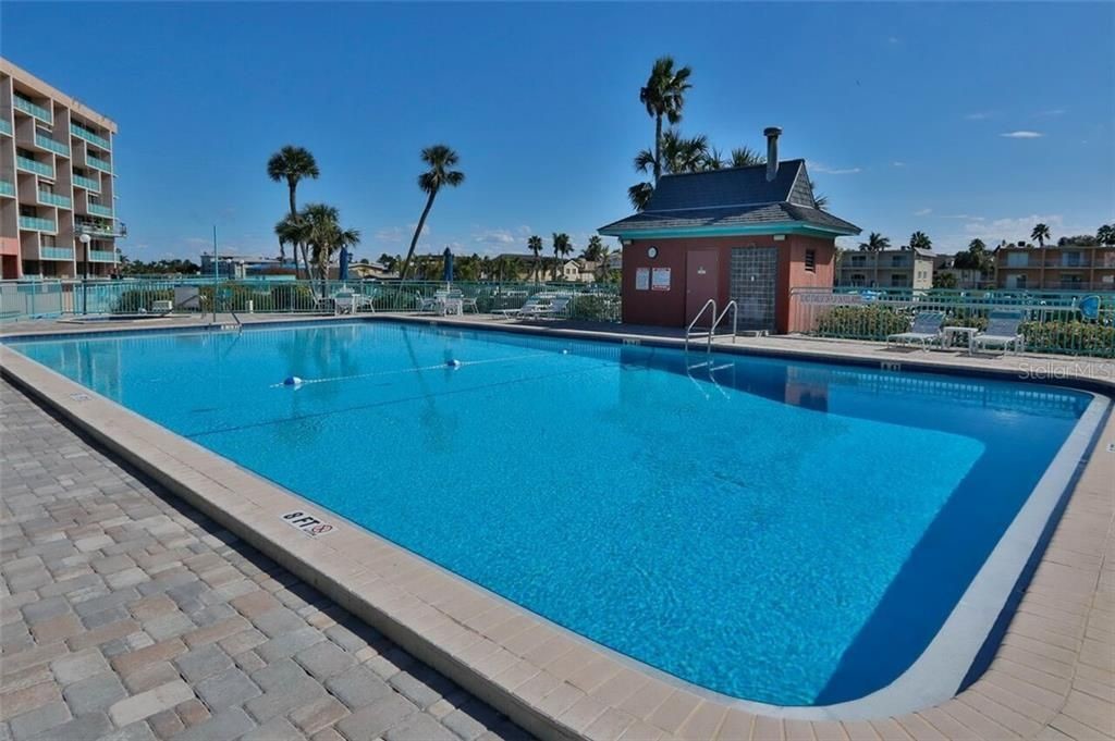 Heated pool - 1 Key Capri Key