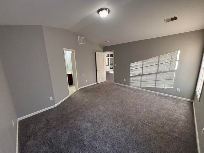 Building Photo - 160 Blue Heron Pl