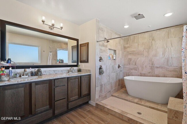Building Photo - 11381 Hidalgo Dr