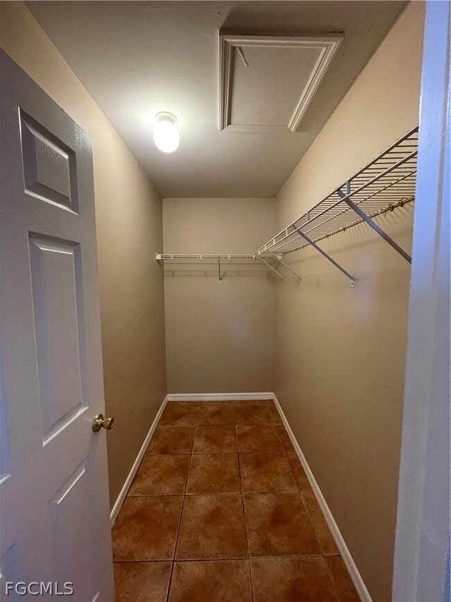 Building Photo - 621 SE 46th Ter