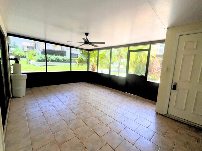 Building Photo - 7382 SE Jamestown Terrace