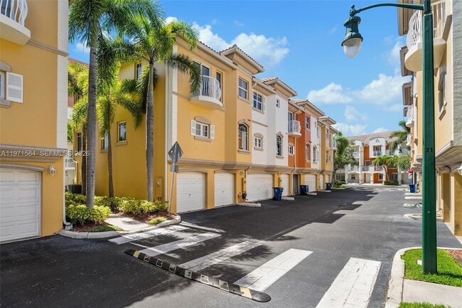 Building Photo - 18413 NE 27th Ct