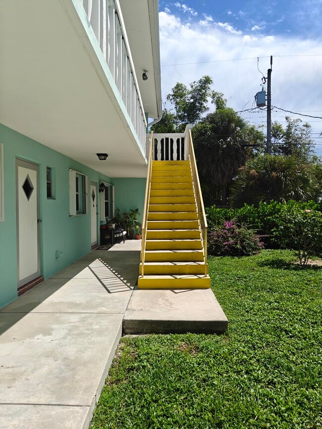 Building Photo - 228 N Federal Hwy