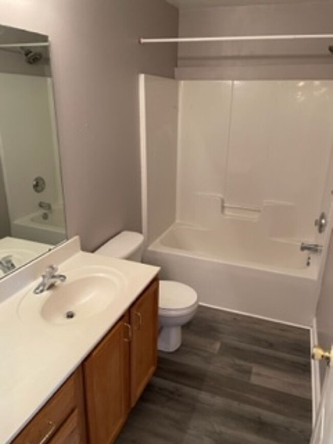 Building Photo - Three Bed Two and a Half Bath Home in Gast...