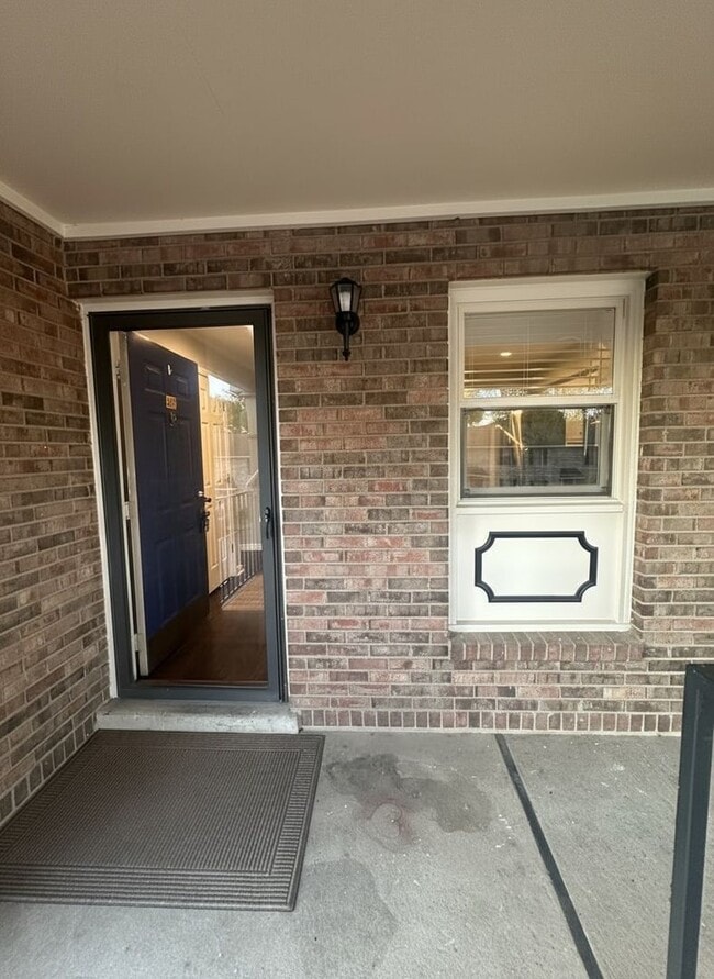 Building Photo - 207 Westfield Dr