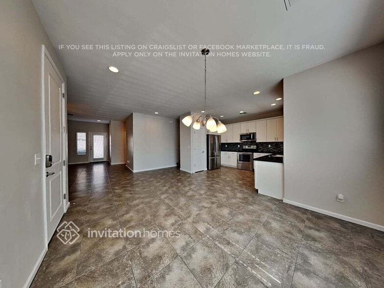 Building Photo - 1840 W Pollack St