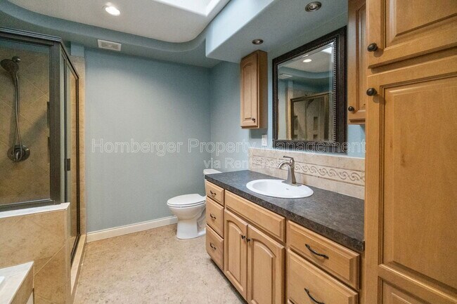 Building Photo - 6415 S Woodland Ct