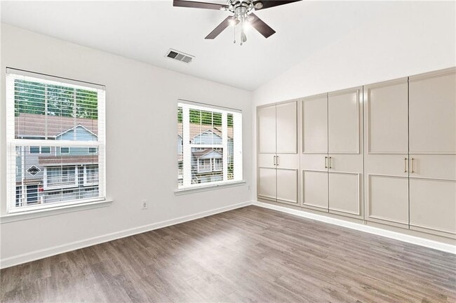 Building Photo - 1465 Liberty Pkwy NW