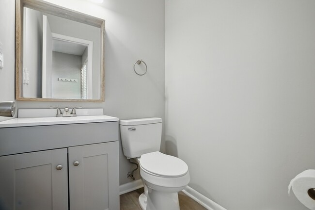 Building Photo - 5009 Ashforth Ct