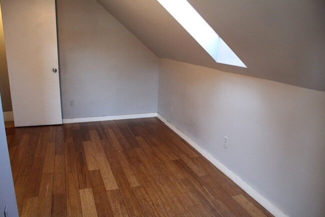 Building Photo - 226 California St