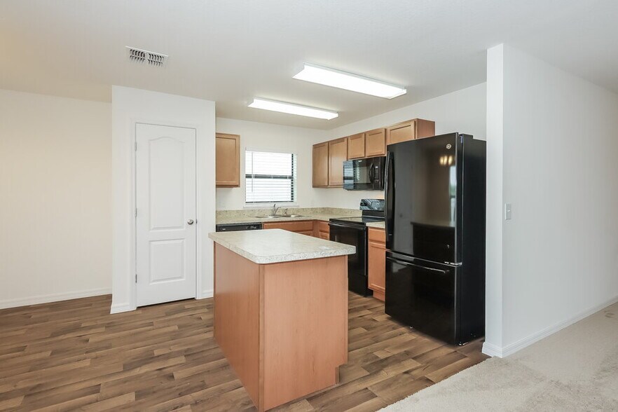Building Photo - 748 Chatham Walk Dr