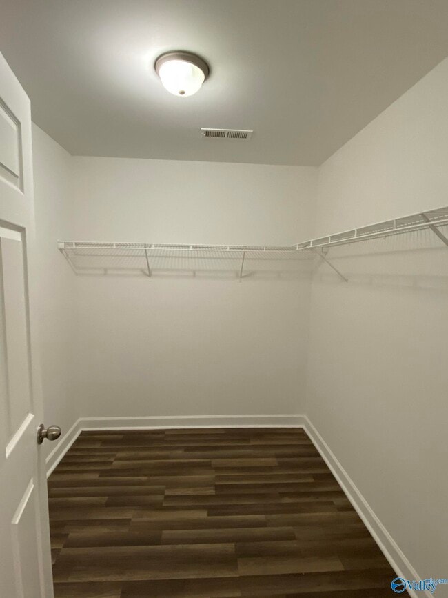 Building Photo - 22873 Horseshoe Bend