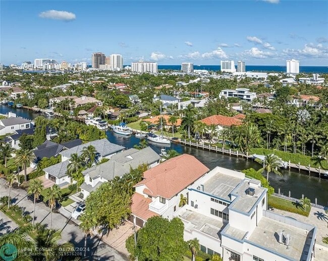 Building Photo - 808 Solar Isle Dr