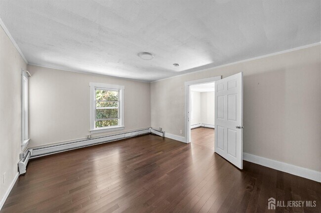 Building Photo - 1237 S 10th St