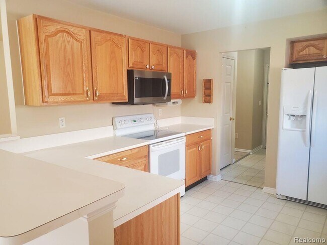 Building Photo - 4198 Gardenia Dr