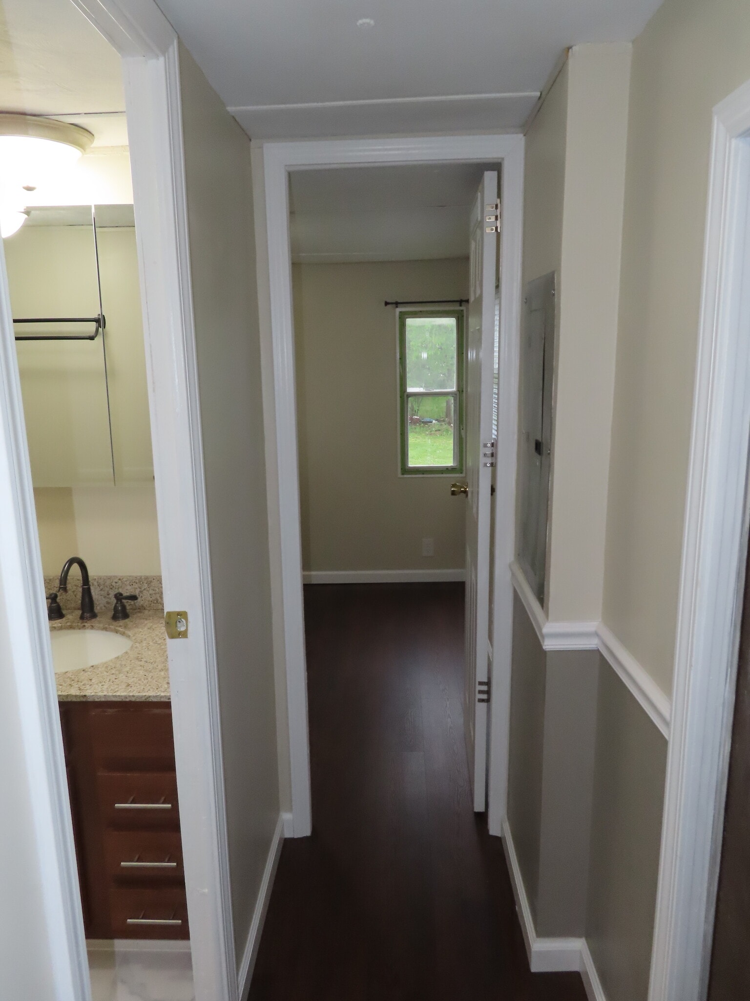 Building Photo - 8911 Pembroke Oak Grove Rd