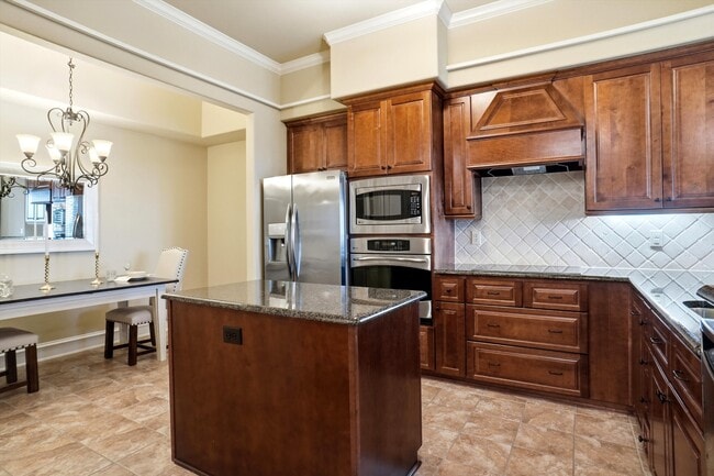 Building Photo - 301 Watermere Dr