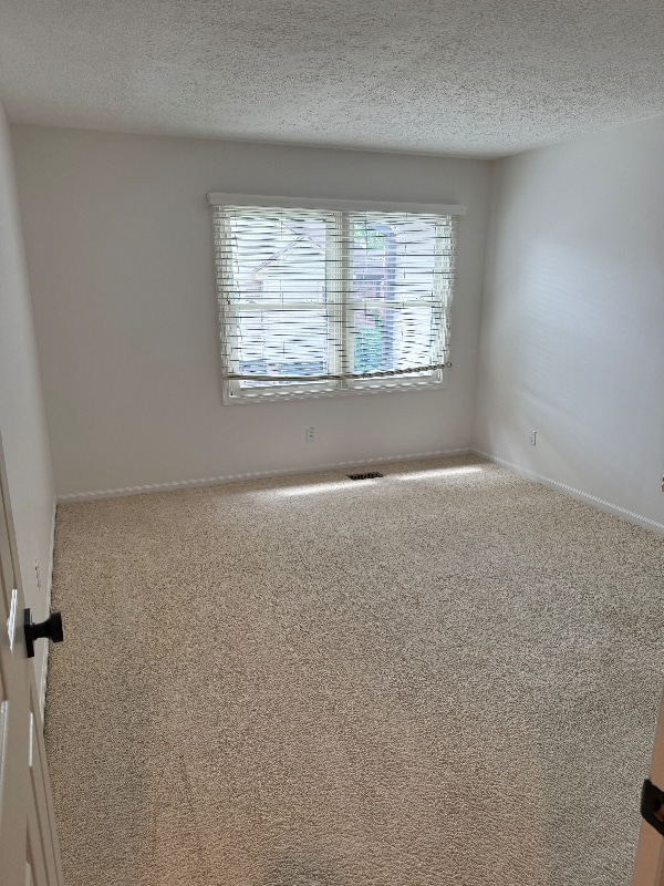 Building Photo - 9523 Maple Way