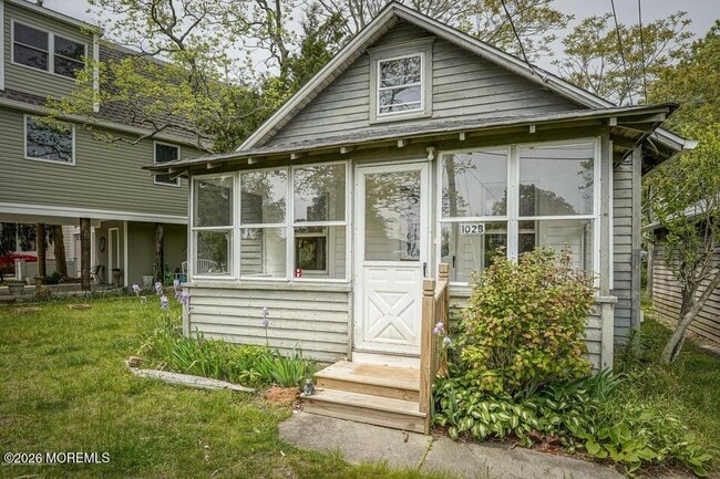 Building Photo - 102 Ocean Gate Ave