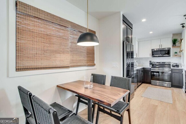 Building Photo - 775 Bradford St NW