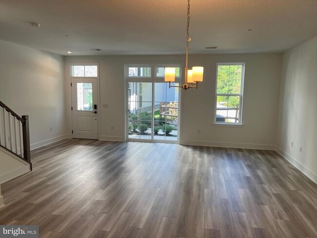Building Photo - 10106 Donatello Dr