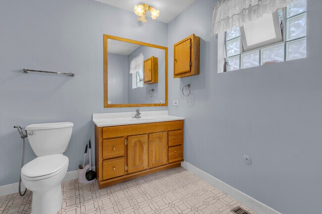 Building Photo - 7736 W 157th Pl