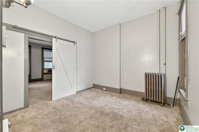 Building Photo - 1139 Linden St