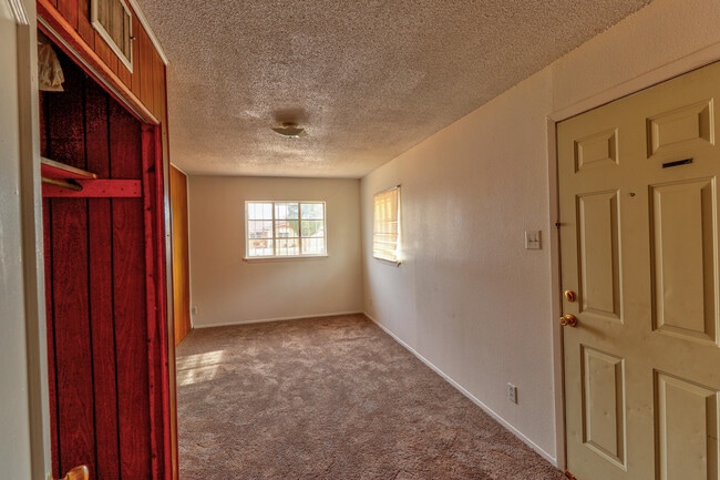 Building Photo - 5108 Mt Hood Dr