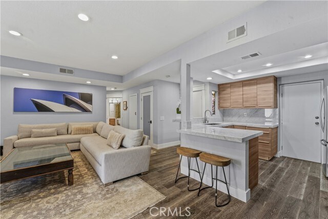 Building Photo - 5 Baycrest Pl