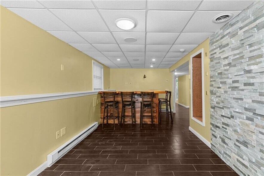 Building Photo - 25 Harris Dr