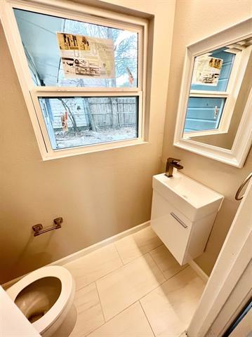 Building Photo - 2107 Hedgerow St