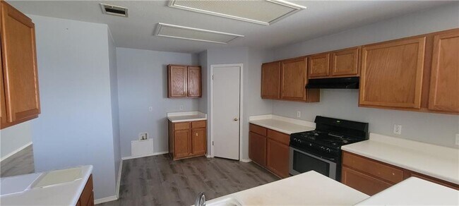 Building Photo - 749 Marino Ct