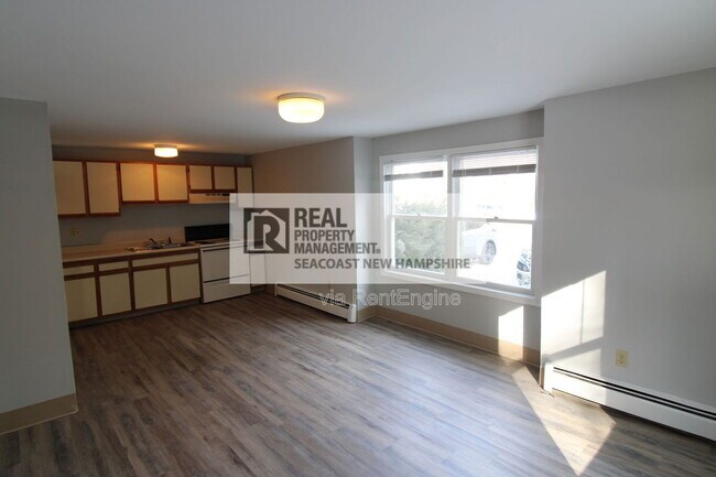 Building Photo - 28 Ivy Ln