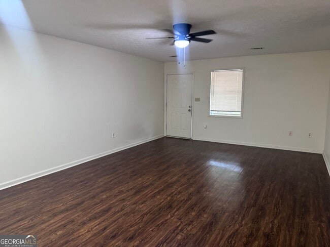 Building Photo - 510 Cypress Dr