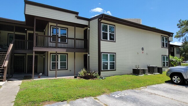 Primary Photo - 3 beds 3 bath condo on the golf course