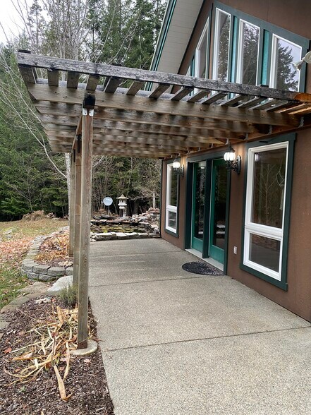 Building Photo - 347 Homestead Loop