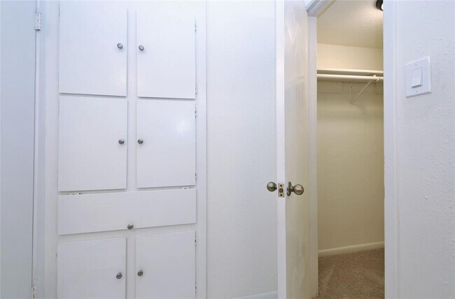 Building Photo - 777 Bering Dr