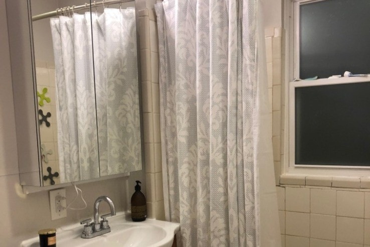 Bathroom - 8 Fox St