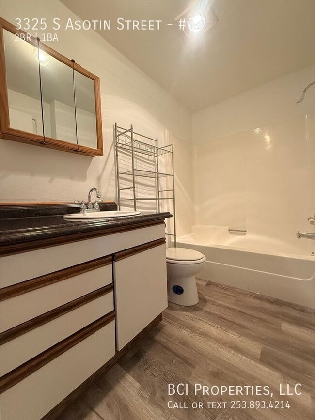 Building Photo - 3325 S Asotin St