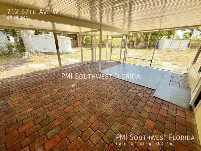 Building Photo - 712 67th Ave W