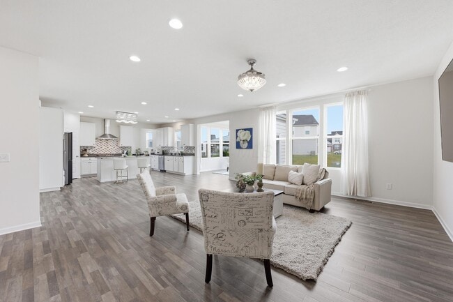 Building Photo - 637 Bald Eagle Dr