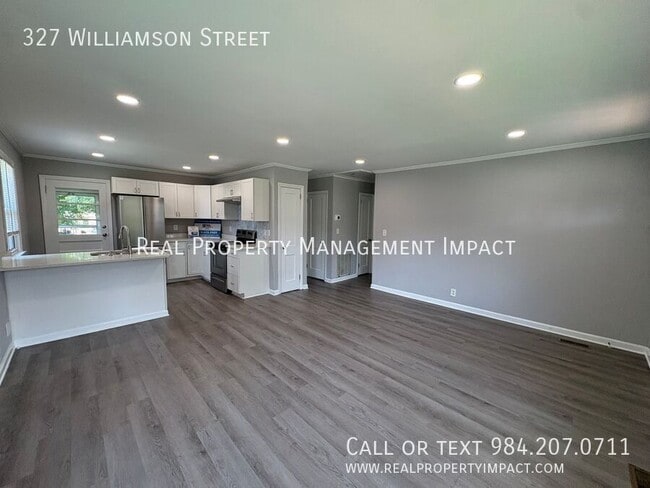 Building Photo - 327 Williamson St