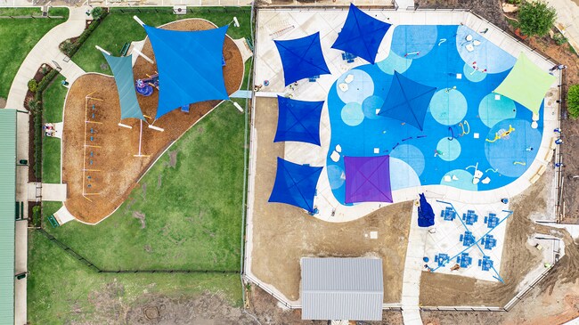 Building Photo - 2104 Hardwick Dr