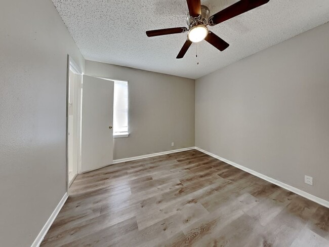 Building Photo - Remodeled 3BR/1.5BA Home with Garage, Spacious Layout & Modern Upgrades